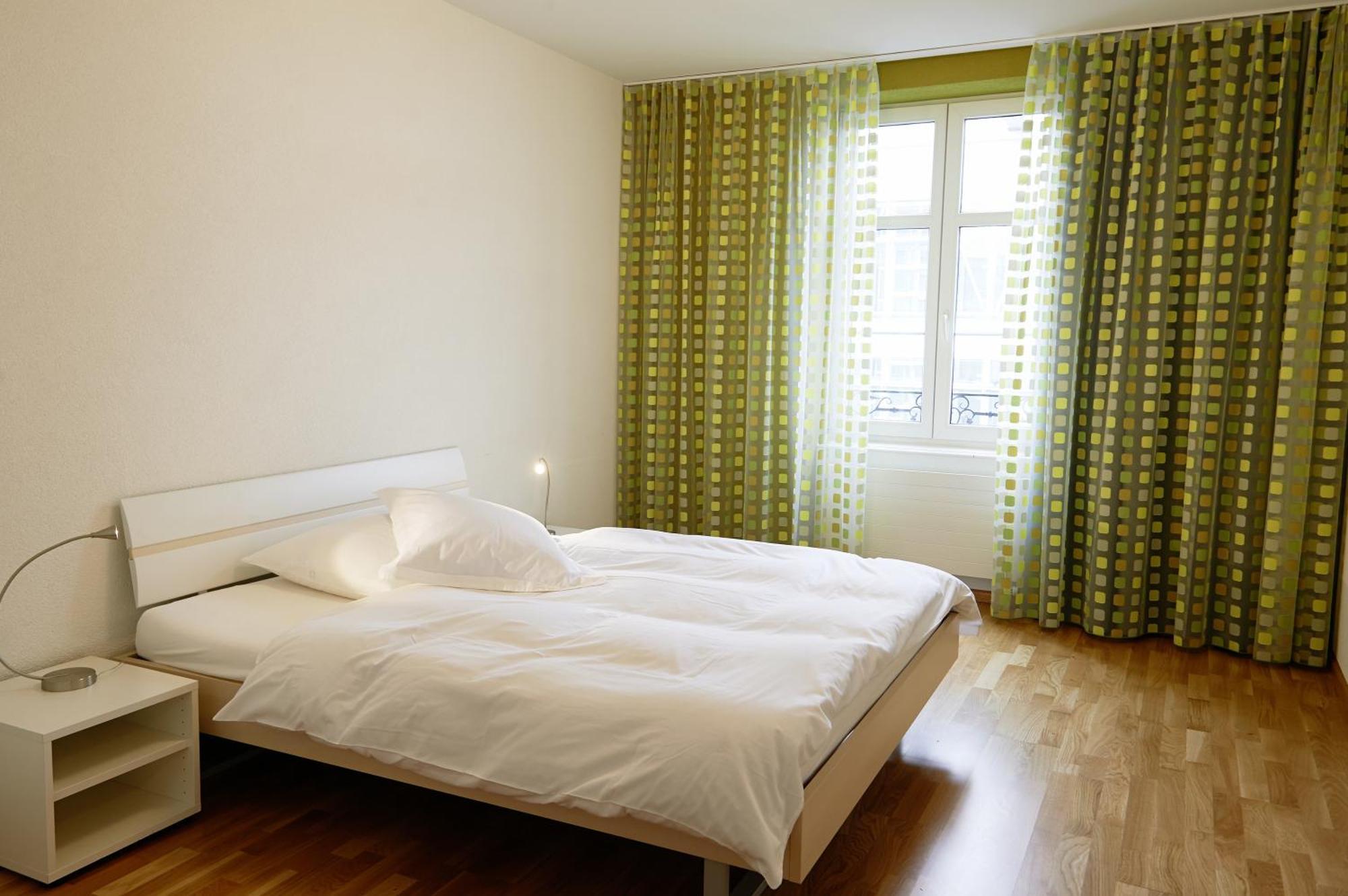 By Du Commerce Apartment *