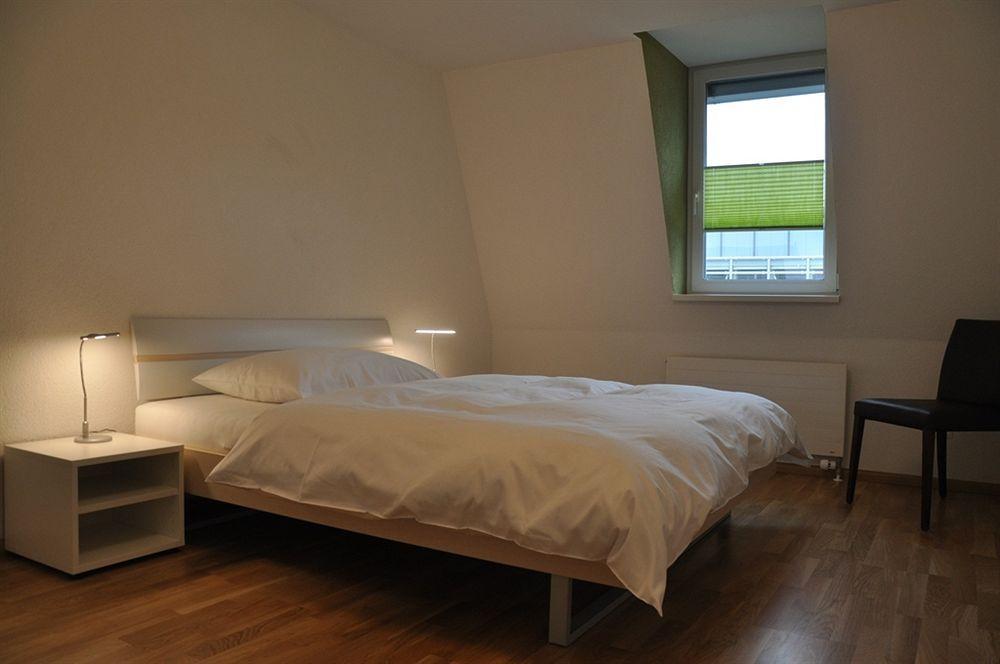 By Du Commerce Apartment